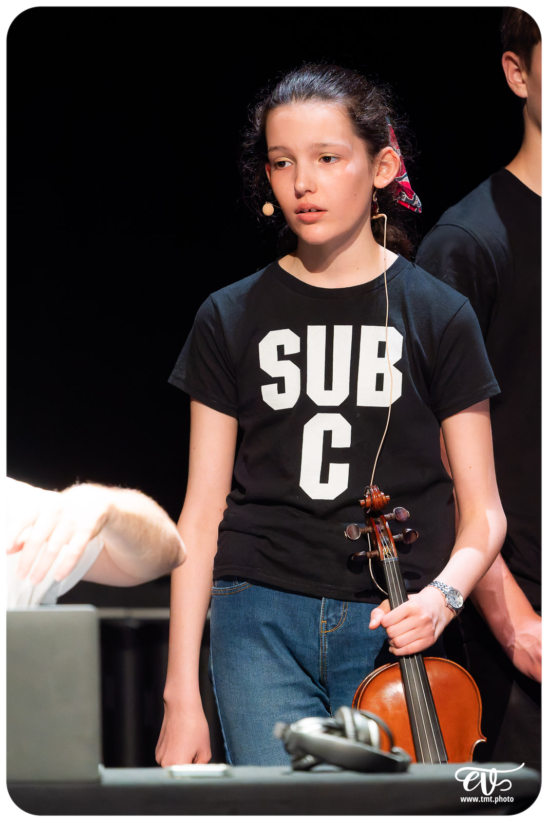 L'HUMOUR DENOTE (ELEVES EMMDH & CEDRIC GOUBERT)